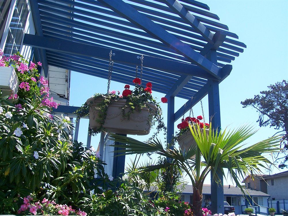 The Monterey Fireplace Inn Экстерьер фото